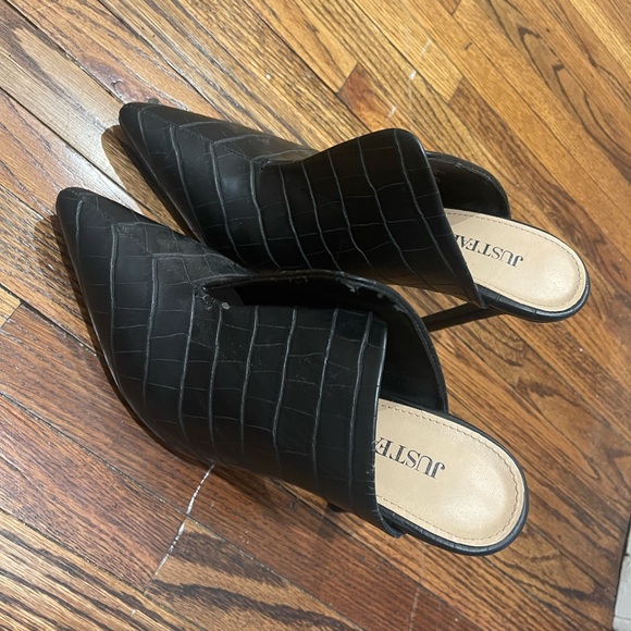 Pretty heels - Picture 3 of 3